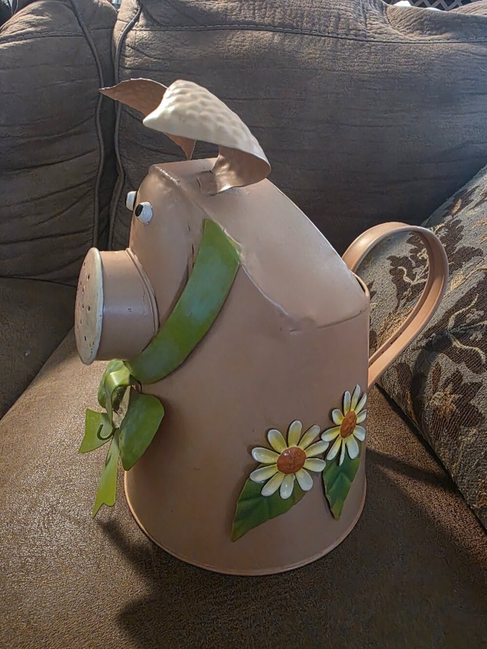 🐷💚 Adorable Little Piggy Metal Pitcher! 💚🐷